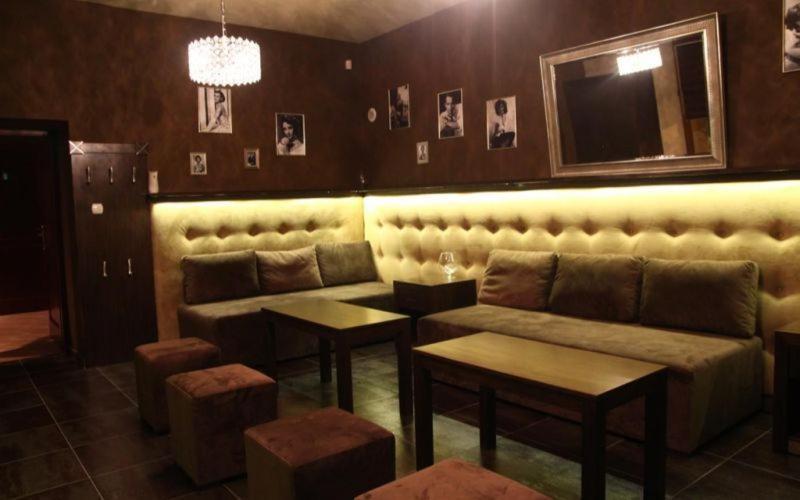 Rynek 6 Retro Pub & Hostel Radom Extérieur photo